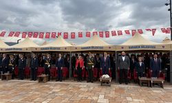 Komandoların 30 Ağustos gösterisi ilgiyle izlendi