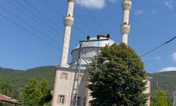 Muhtarlık anons sistemindeki tadilat sırasında cami hoparlörlerinden müzik sesleri yükseldi