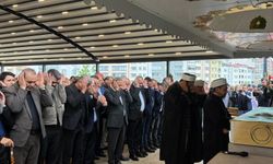 Gazeteci Dursun Biran Yılmaz, evlilik yıl dönümünde toprağa verildi