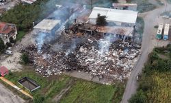 Yanan kapı fabrikasındaki hasar dronla görüntülendi