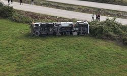 Akaryakıt yüklü tanker devrildi, OSB yolu trafiğe kapatıldı