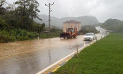 Bartın- Amasra'da fırtına; dalga boyu 6 metreye ulaştı (3)