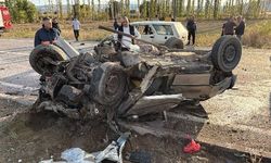 Çorum'da iki otomobil çarpıştı: 7 yaralı