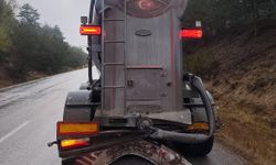 Hafif ticari araç TIR'a çarptı: 1 yaralı