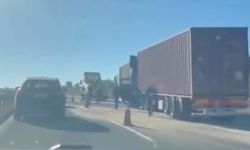 TIR'lar çarpıştı; 1 ölü