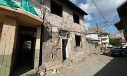 Tokat'ta riskli alanlarda yıkım çalışması başladı