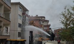 Zonguldak'ta riskli apartmanın yıkımı başladı