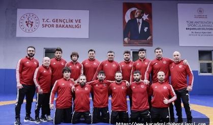 Alperen Berber, Grekoromen Güreş Milli Takımı’na seçildi