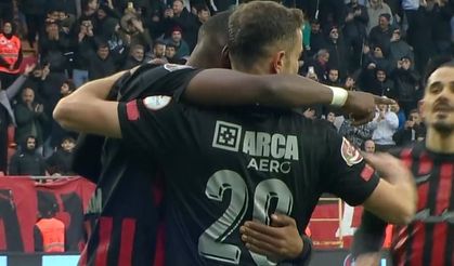 Arca Çorum FK - Eminevim Ümraniyespor: 2-0