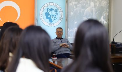 Başkan Kurnaz, uluslararası öğrencilerle buluştu