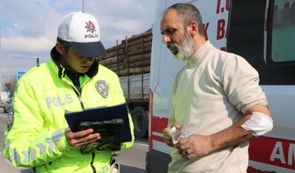 Hafriyat kamyonunun çarptığı otomobildeki 6'sı çocuk, 9 kişi yaralandı