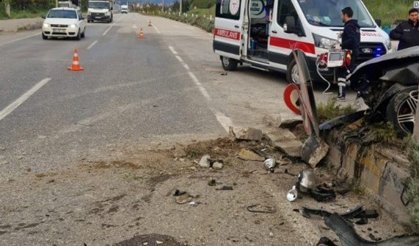 Karabük'te otomobil refüje çarptı: 1 ölü, 3 yaralı