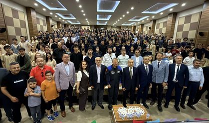 Alper Gezeravcı, Zonguldak ve Karabük'te liselilerle deneyimlerini paylaştı (2)