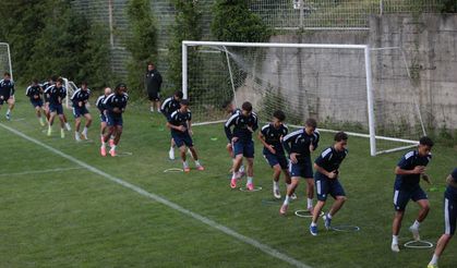 Sarıyerspor'un Bolu kampı başladı