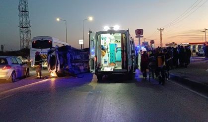 Çorum'da ambulans ile otomobil çarpıştı: LPG tankı yola savruldu