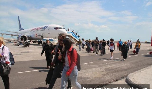 Rize-Artvin Havalimanı'nı 1 ayda, 48 bin yolcu kullandı