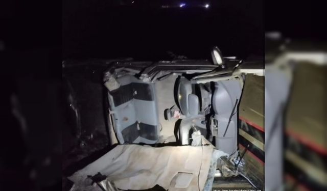 Rize'de kamyonet şarampole yuvarlandı: 7 yaralı