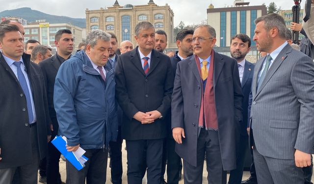 Bakan Özhaseki'den kentsel dönüşüm açıklaması: Hangi partili belediye gelirse gelsin kapılarımız açıktır
