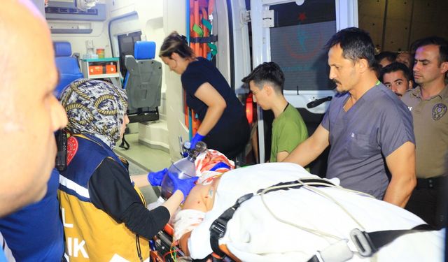Tokat’ta otomobil karşı şeride geçip motosiklete çarptı: 2 yaralı