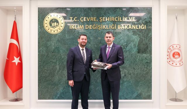 Bakan Kurum, Samandağ Belediye Başkanı Karaçay'ı kabul etti