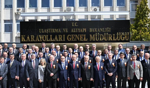 Bakan Uraloğlu: Projelerimizde, en büyük deprem senaryolarını göz önüne aldık