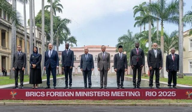Çin Dışişleri Bakanı Wang Yi, BRICS toplantısında dört öneride bulundu