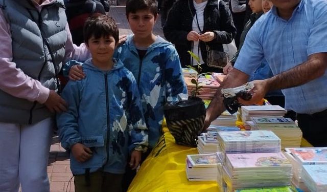 Çocuklar için ‘Oyuncak Silahını Getir, Kitabını Al’ etkinliği