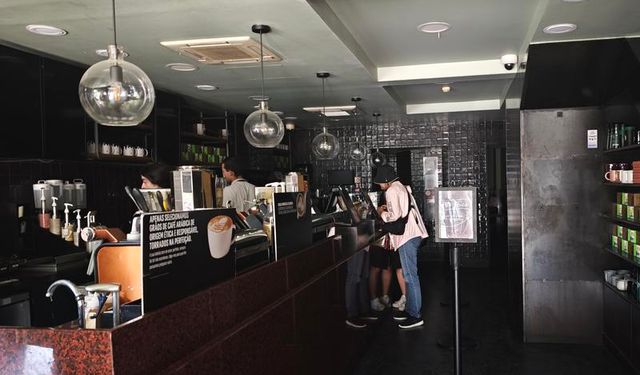 İspanya'da ve Portekiz'de elektrik kesintisi büyük ölçüde giderildi