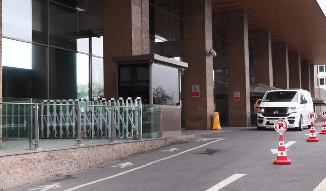 İstanbul - Sırrı Süreyya Önder'in 12'nci gününde yoğun bakımdaki tedavisi sürüyor