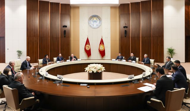Kırgızistan Cumhurbaşkanı Caparov, TBMM Başkanı Kurtulmuş'u kabul etti