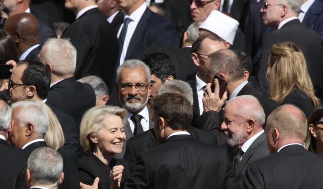 Papa Franciscus için cenaze töreni / Ek bilgilerle