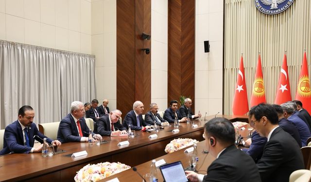 TBMM Başkanı Kurtulmuş, Kırgız Cumhuriyeti Başbakanı Kasımaliyev ile bir araya geldi