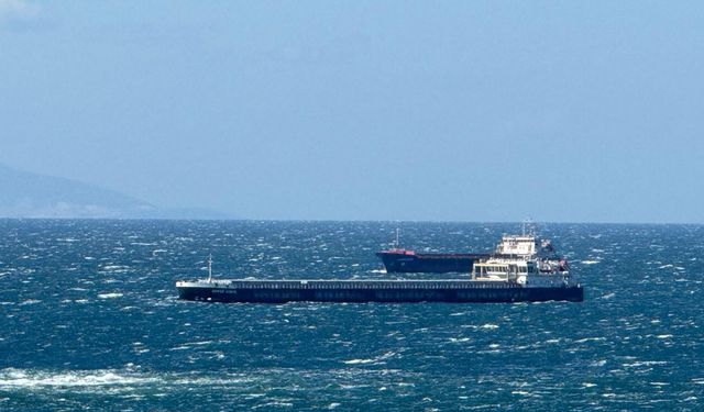Tekirdağ'da fırtına; eğitim uçuşları iptal edilidi, balıkçılar denize açılamadı