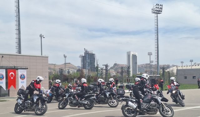 Vali Şahin: Kim ne derse desin polisimiz bu dönemde çok başarılı bir sınav vermiştir