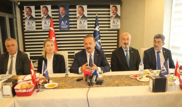Ağıralioğlu: PKK'nın elinde bırakacak silah yoktur ama KCK'nın elinde uyuşturucu silahı vardır