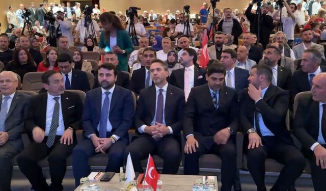 Bakan Bayraktar: Doğal gazda 2 kat üretim için yüzer üretim platformumuz Filyos Limanı'na gidecek