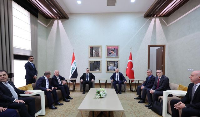 Bakan Bolat, Irak Başbakanı Sudani'yi karşıladı