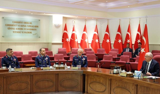 Bakan Güler: Hava Kuvvetlerimizi en gelişmiş silahlarla donatmaya devam edeceğiz/Ek fotoğraflar