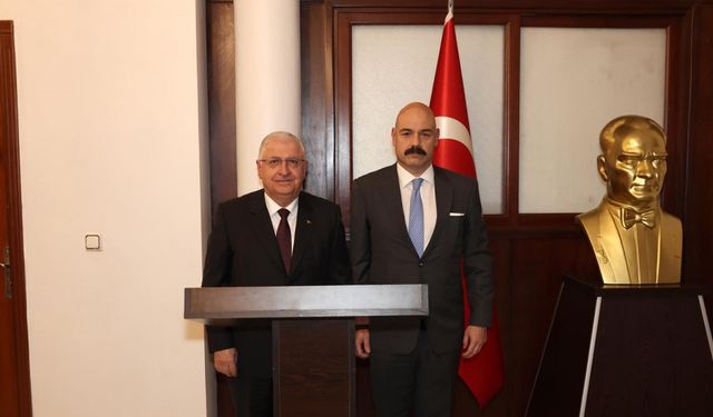 Bakan Güler, resmi temaslarda bulunmak üzere Kamerun’a gitti