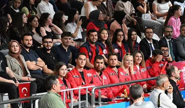 Bakan Kacır: Türkiye, Çin'den sonra en fazla ürünü rekabetçi şekilde en çok ülkeye ihraç edebilen ülkedir
