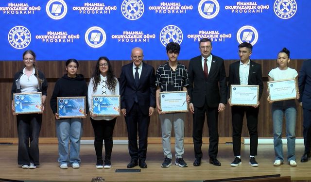 Bakan Şimşek: En büyük önceliğimiz hayat pahalılığıyla mücadeledir