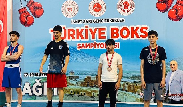 Batmanlı Boksör Muhammed Ali Ortaç, milli takım kampına davet edildi