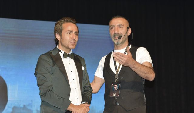 Bitlis Beş Minare Uluslararası Film Festivali’nde dereceye giren sanatçılar ödüllerini aldı