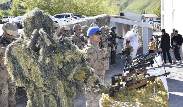 Bitlis'te özel gereksinimli bireyler 1 günlüğüne asker oldu