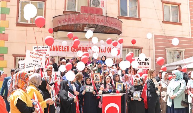 Çocukları dağa kaçırılan aileler, Anneler Günü’nde de nöbette