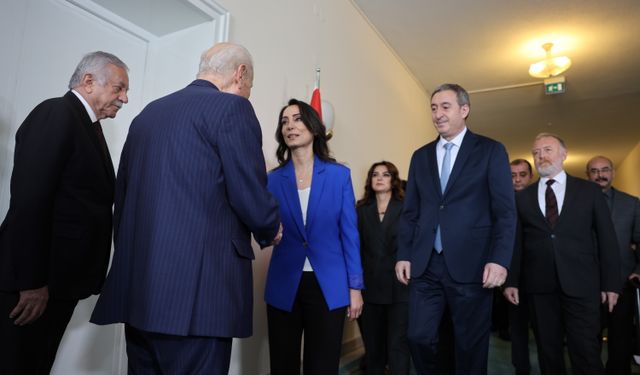 DEM Parti heyeti Bahçeli'yi ziyaret etti