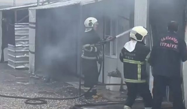Gaziantep’te, konteyner yangını korkuttu