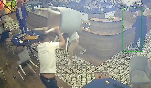 Istakalı, sandalyeli ve bıçaklı kavga; 5 yaralı, 2 tutuklama