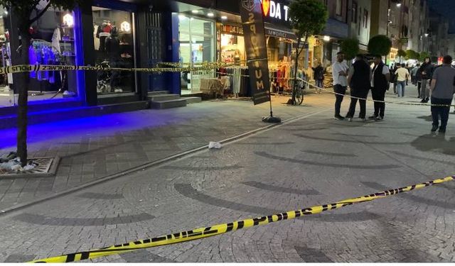 İstanbul - Bağcılar’da iş yerine düzenlenen silahlı saldırıda 5 kişi yaralandı