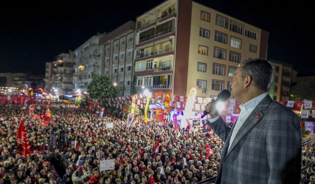 İstanbul- Özgür Özel, Silivri Meydanı'nda konuştu